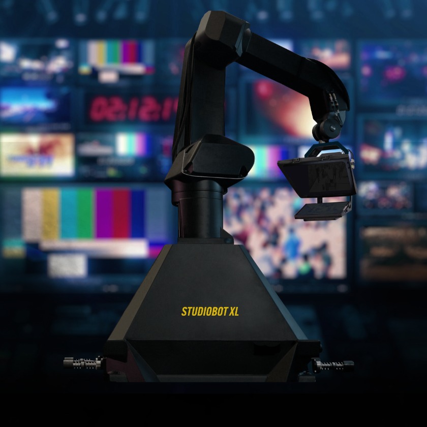 Product image with Broadcast background-Studiobot XL